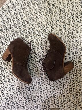 Toms Brown Suede Lace-Up Block Heel Booties